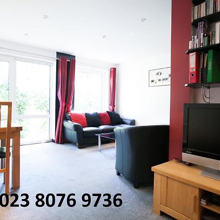 Honest University Apartment 2 Southampton Kültér fotó